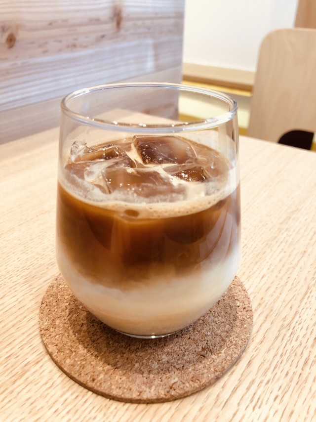 アイスカフェラテ - KIELO COFFEE